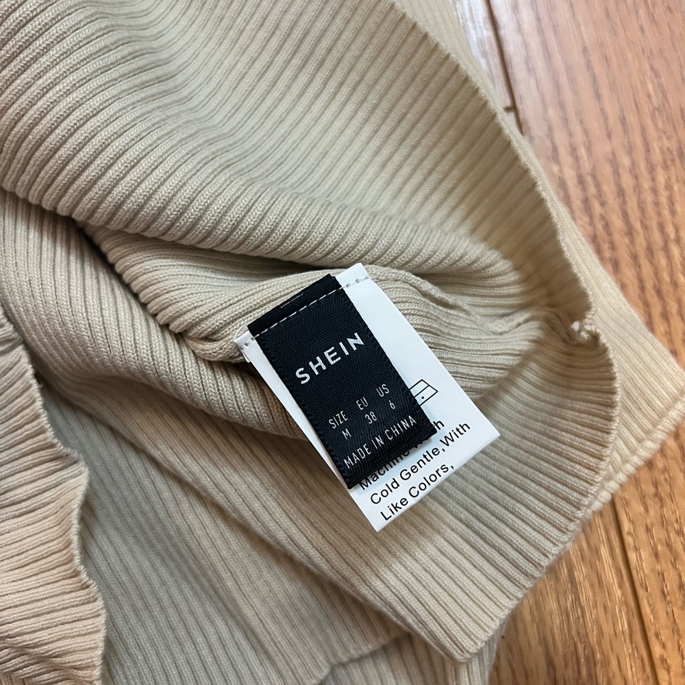 Turtle Neck Top - Picture 3 of 3